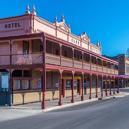 Club Hotel Glen Innes Bagian luar foto