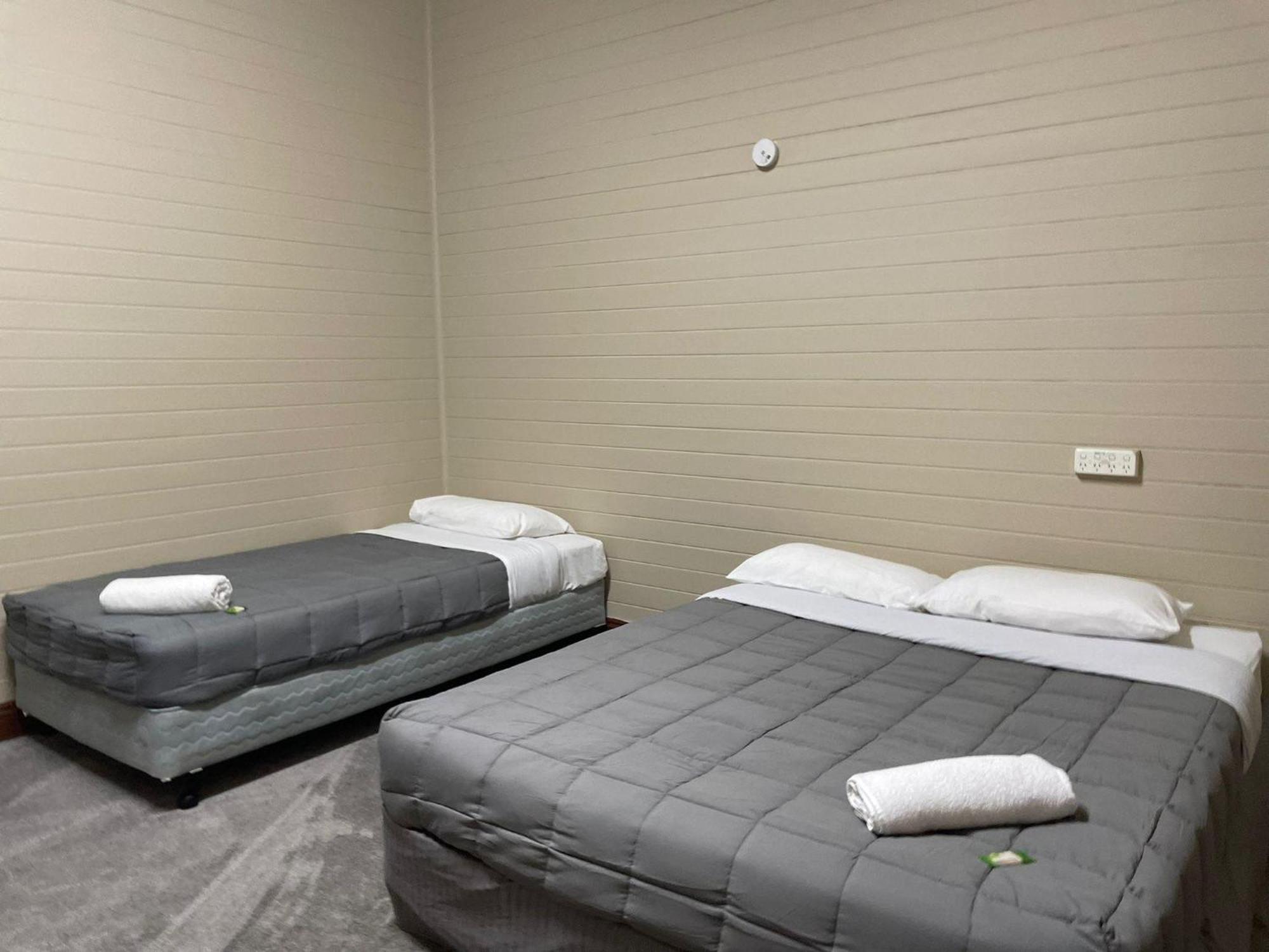 Club Hotel Glen Innes Bagian luar foto