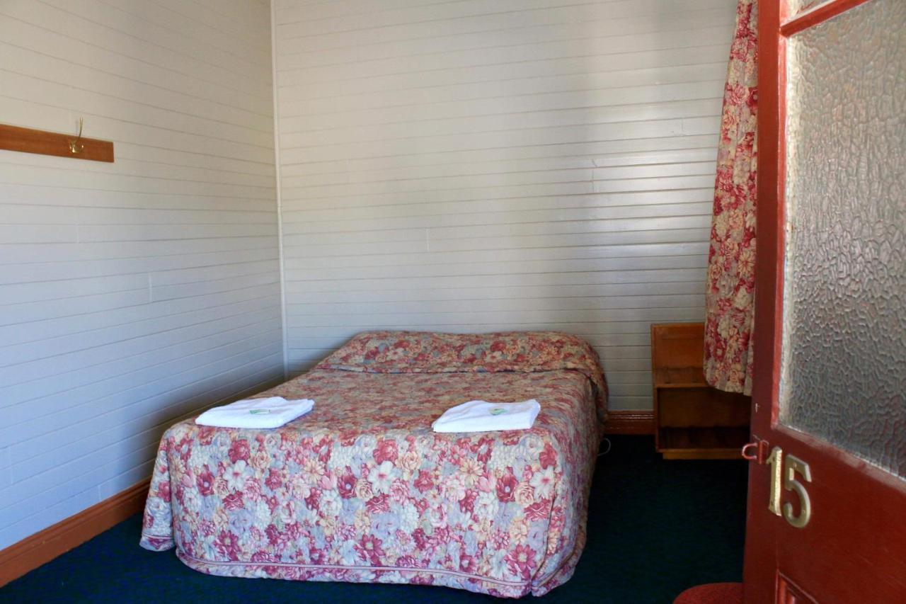Club Hotel Glen Innes Bagian luar foto
