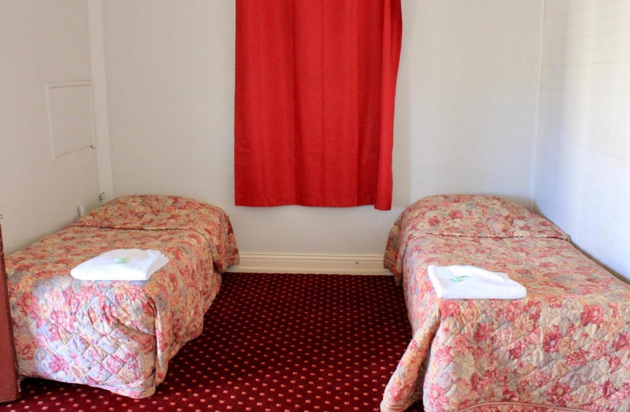Club Hotel Glen Innes Bagian luar foto