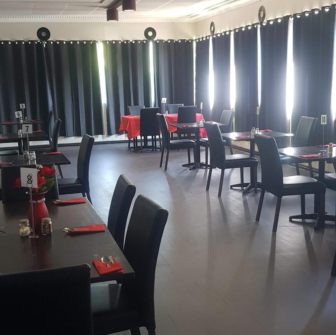 Club Hotel Glen Innes Bagian luar foto